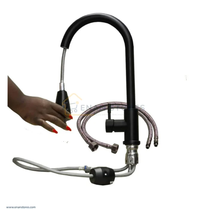 Black Kitchen Mixer With a Pull Down Flex